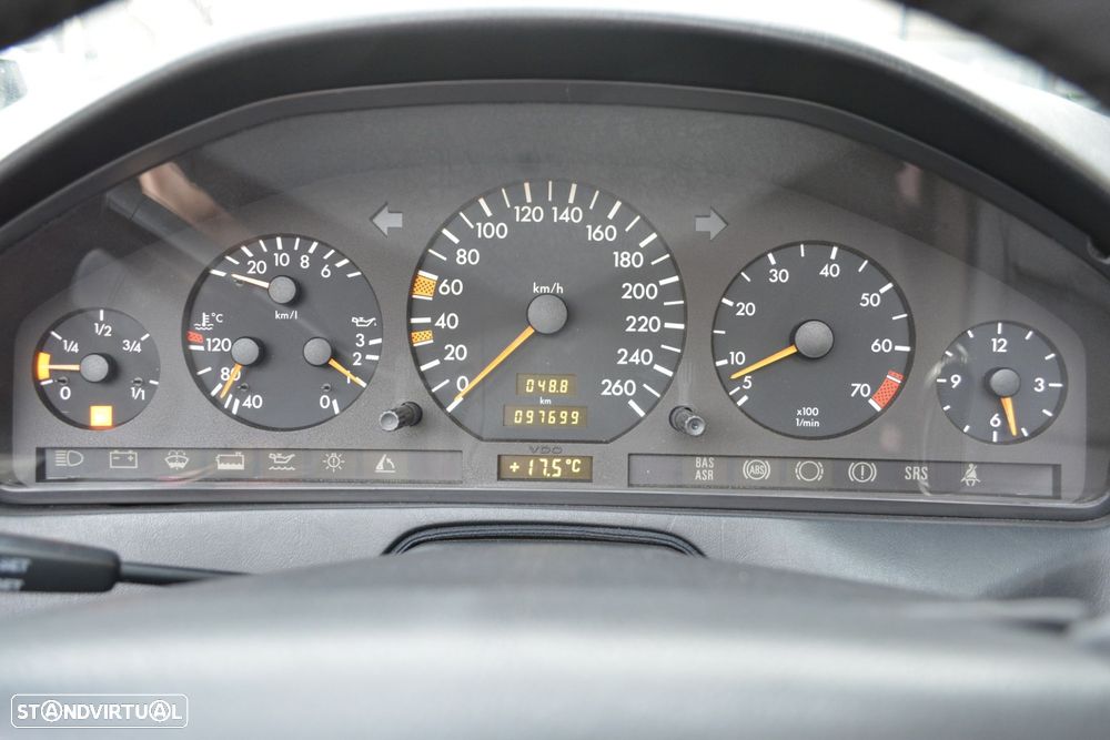 Mercedes-Benz SL 320 V6 - 7