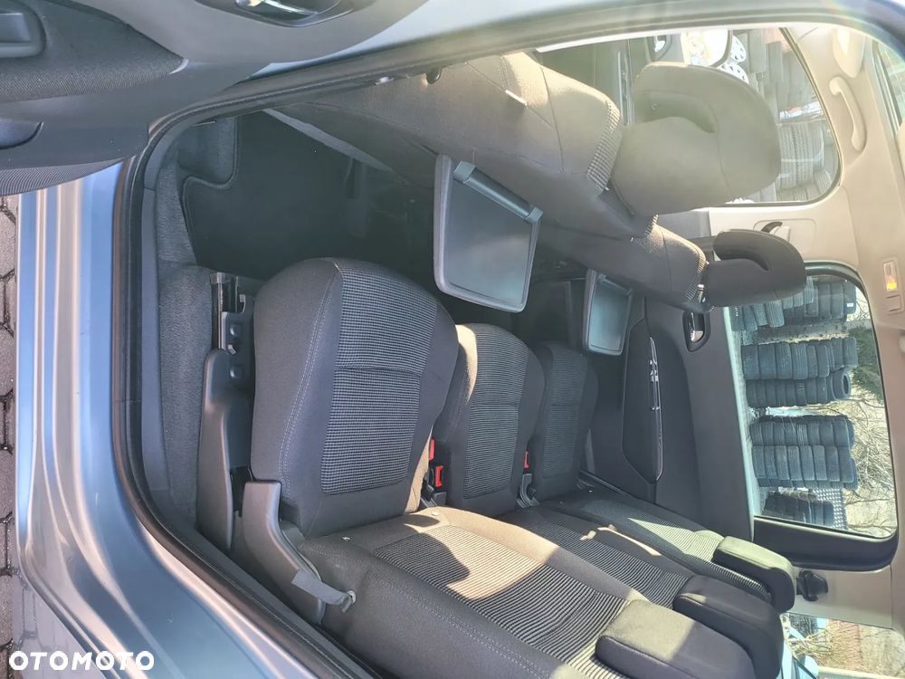 Peugeot 5008 1.6 THP Active 7os - 9