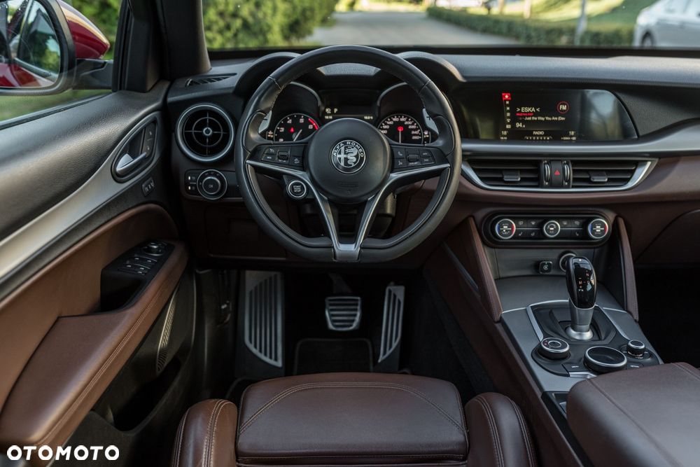 Alfa Romeo Stelvio 2.0 Turbo TI Q4 - 17