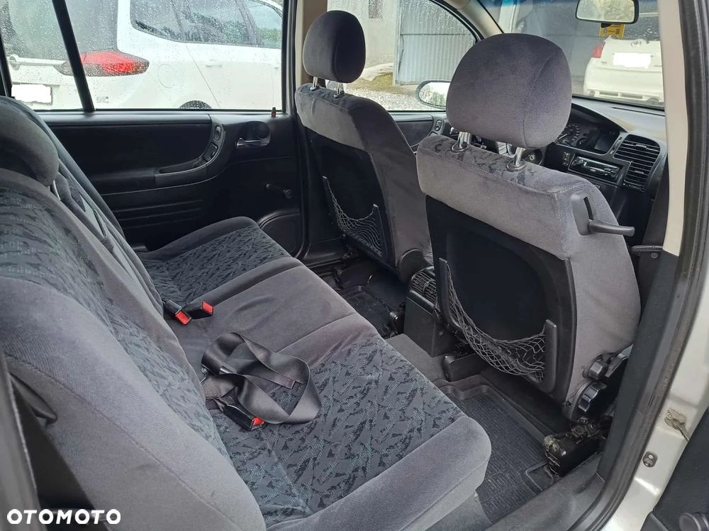 Opel Zafira 2.0 DTI Comfort - 5