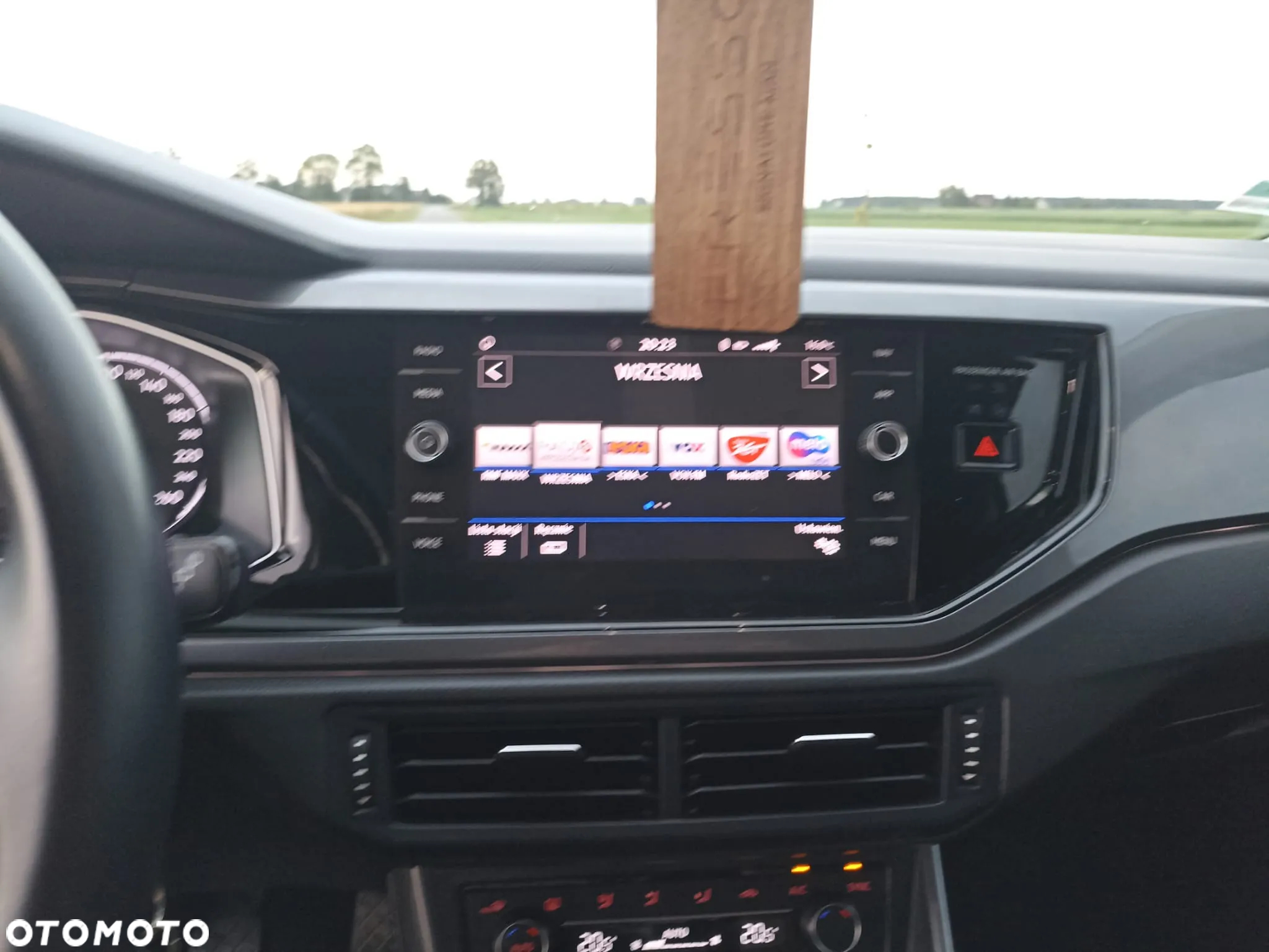 Volkswagen Polo - 13