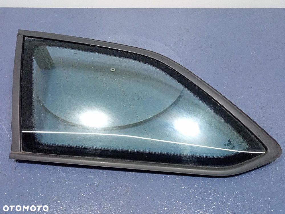 SKODA OCTAVIA III LIFT 17- KOMBI SZYBA KAROSERYJNA TYŁ PRAWY - 1