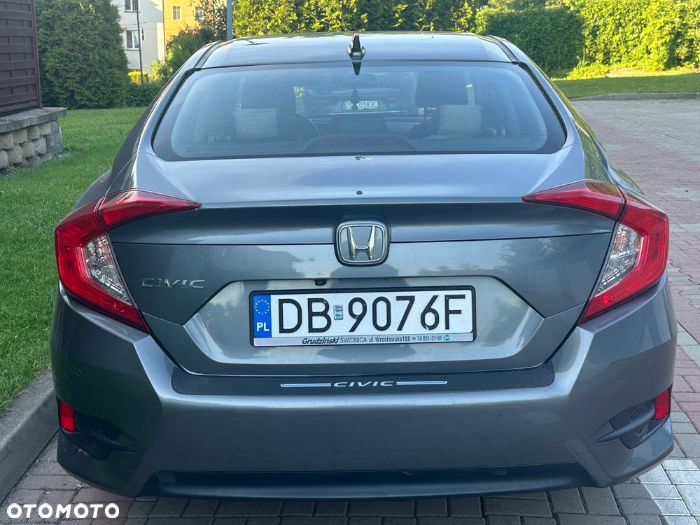 Honda Civic 1.5 T Elegance - 4
