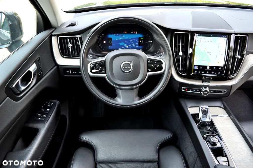 Volvo XC 60 T6 AWD Plug-In Hybrid Inscription - 18