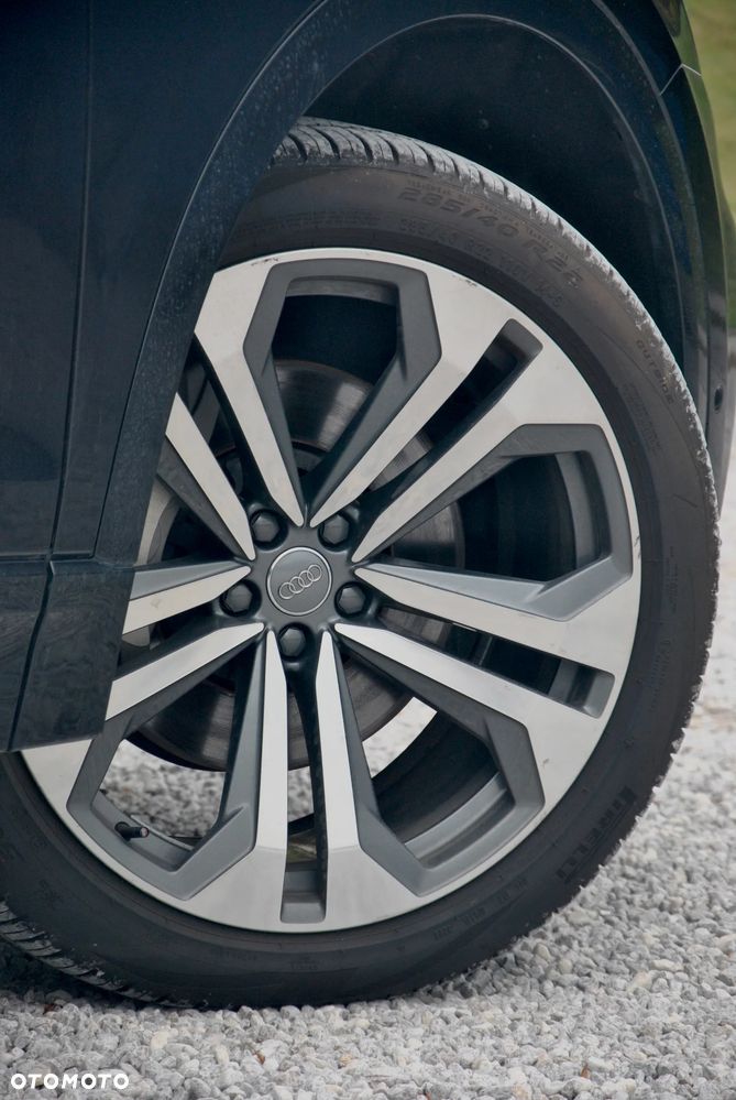 Audi Q8 55 TFSI quattro tiptronic - 36