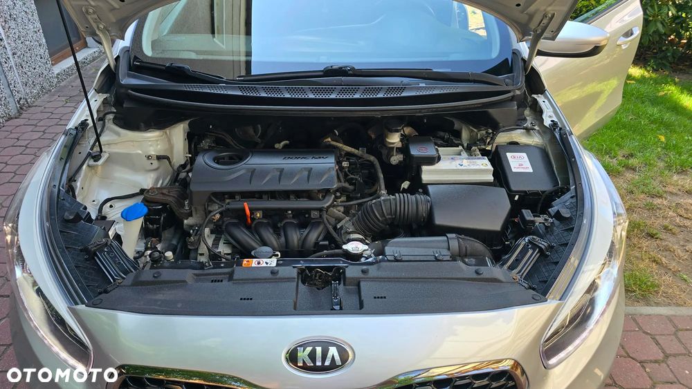 Kia Ceed 1.4 L - 14