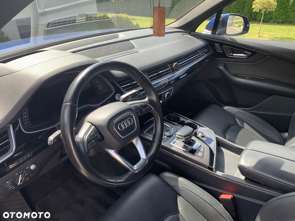 Audi Q7 - 8