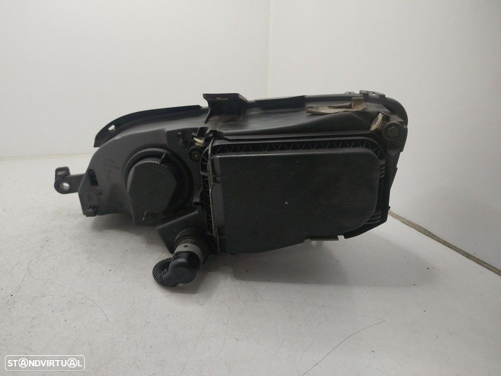 Farol/ Otica Dianteiro Dto Fiat Idea (350_) - 5