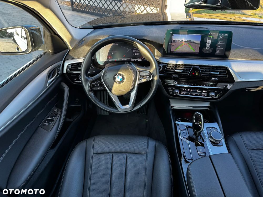 BMW Seria 5 520d Sport Line sport - 11