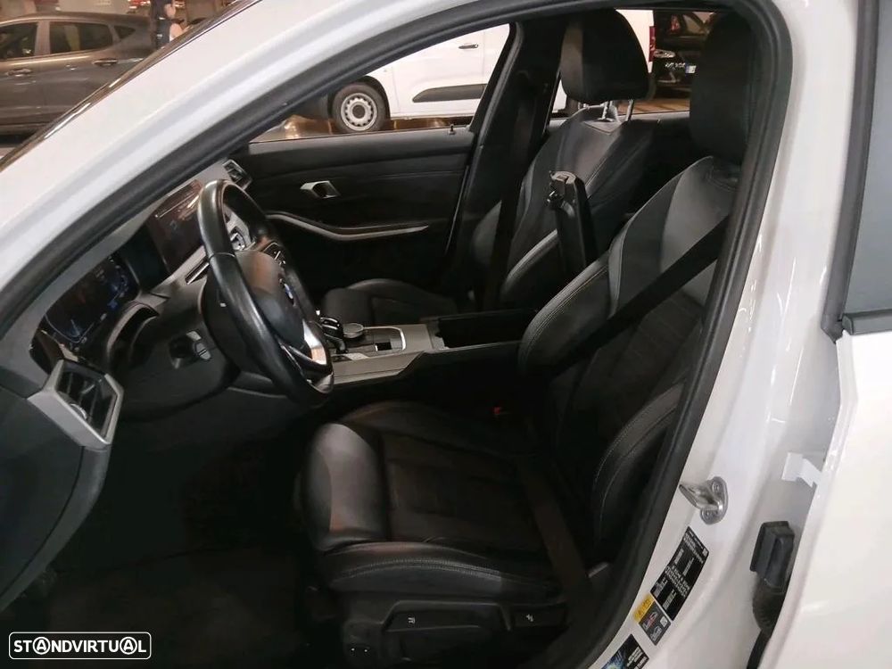 BMW 330 e Touring Corporate Edition Auto - 5