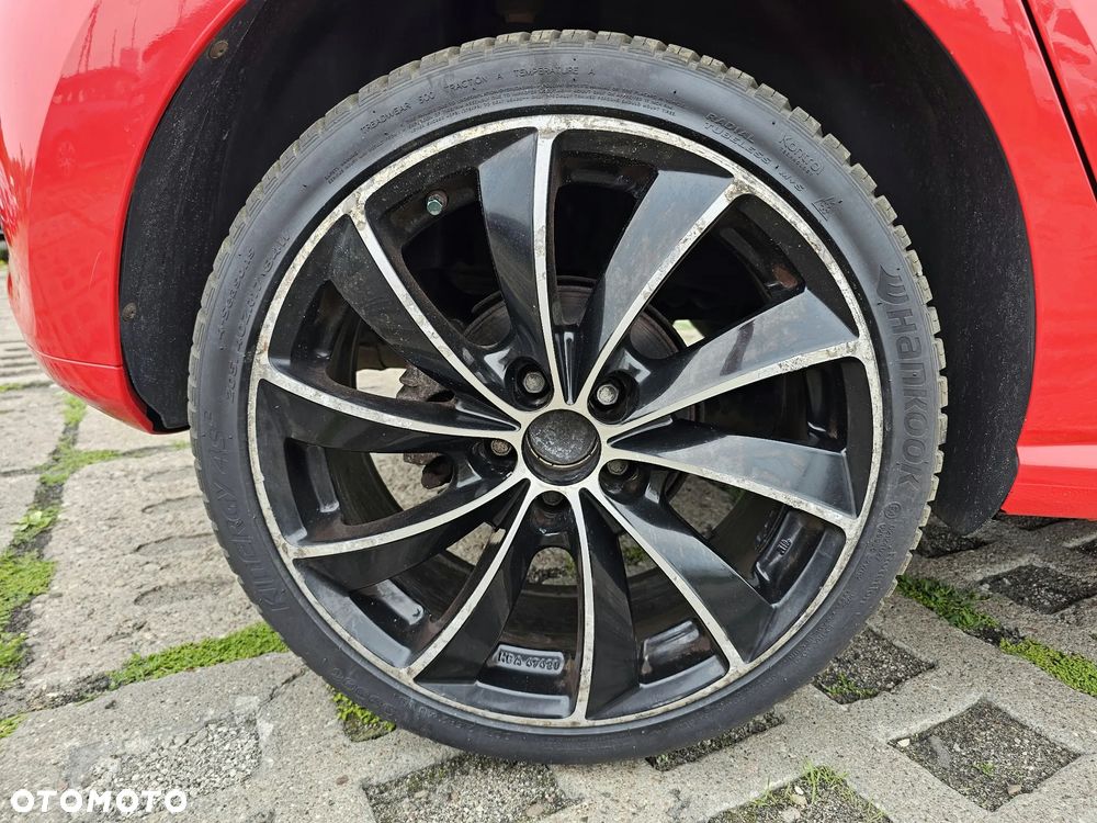 Volkswagen Polo 1.6 TDI Highline - 34