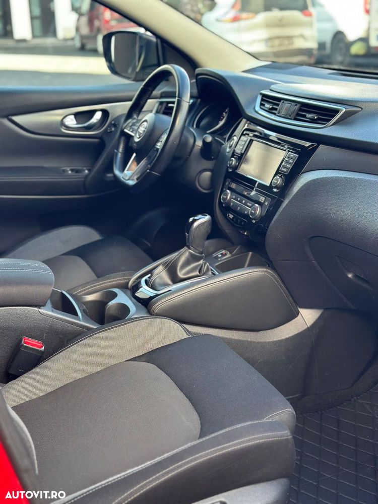 Nissan Qashqai 1.2 DIG-T Xtronic TEKNA+ - 16