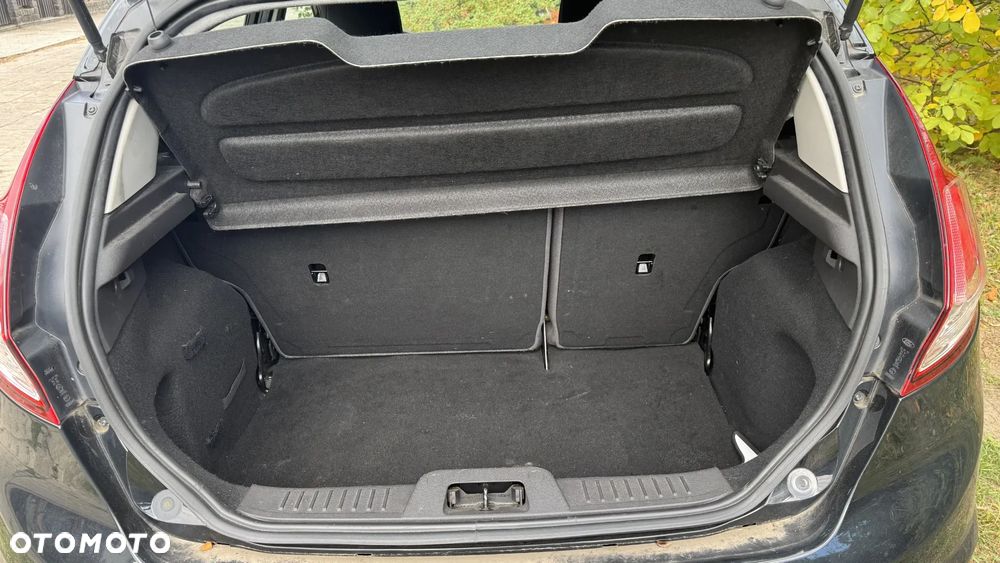 Ford Fiesta - 11