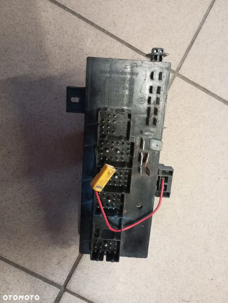 SKRZYNKA MODUŁ BEZPIECZNIKÓW VW LT35 SCIROCCO 171941821BC - 3