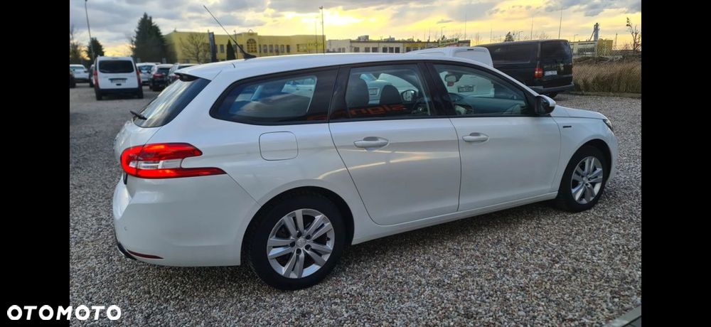 Peugeot 308 BlueHDi FAP 130 EAT8 Stop & Start GT Pack - 13