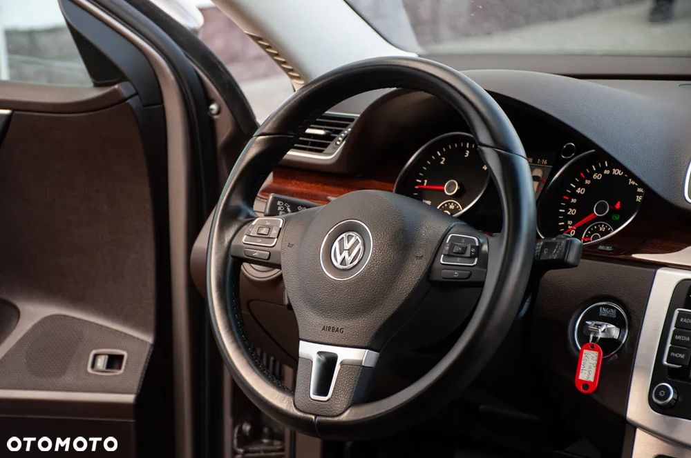 Volkswagen Passat 2.0 TDI DPF Highline DSG - 30