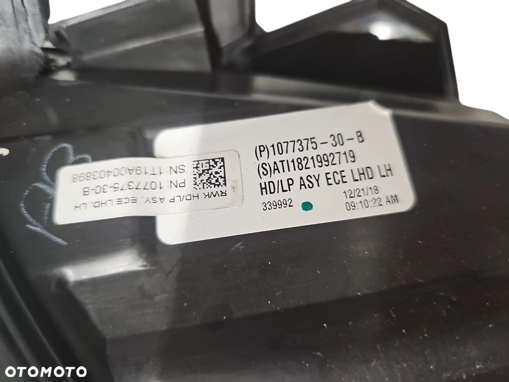 REFLEKTOR LEWY LAMPA PRZÓD FULL LED EU 1077375-30-B TESLA MODEL 3 - 5