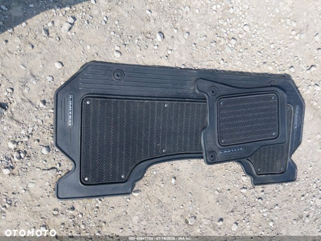 RAM 1500 Crew Cab Shortbed Limited - 17