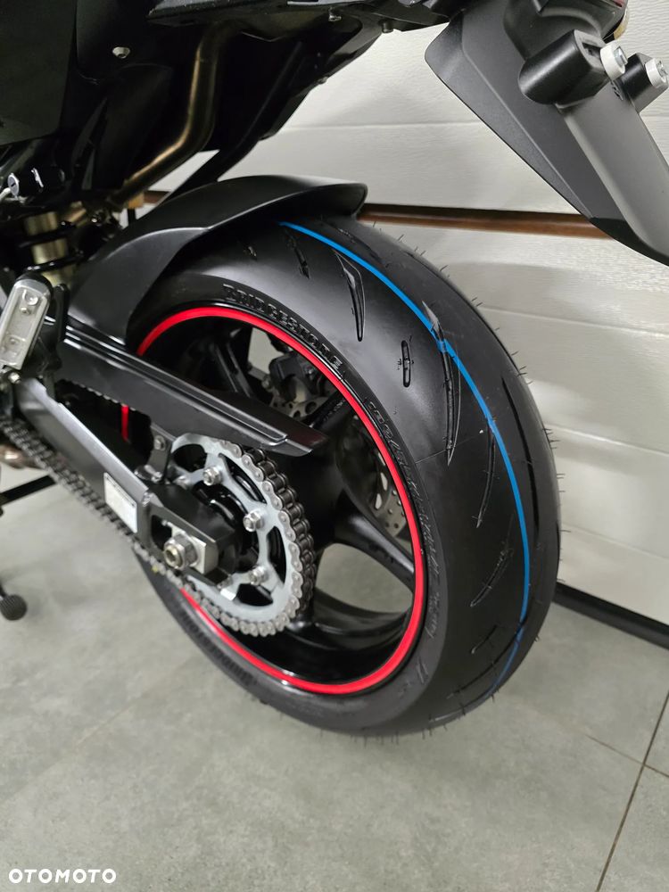 Yamaha FZ6 - 19
