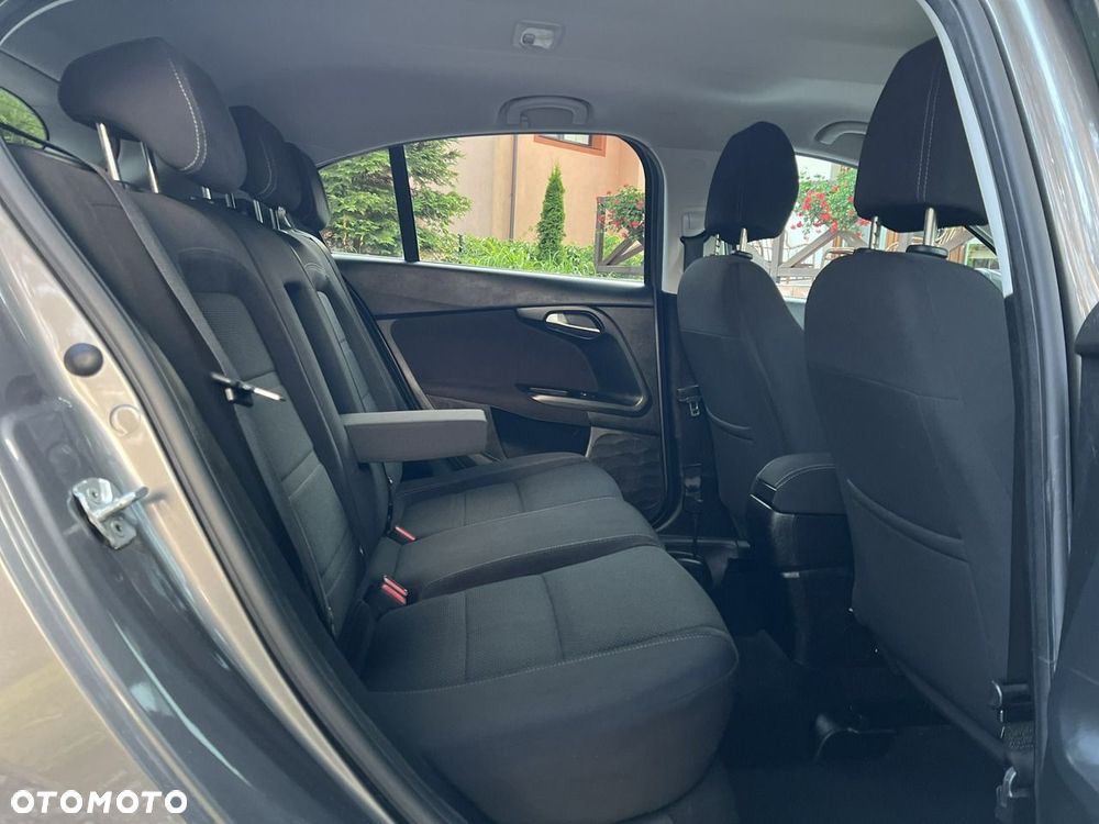 Fiat Tipo 1.4 16v Lounge EU6d - 11