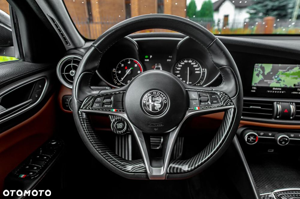 Alfa Romeo Giulia 2.2 D Turbo Super - 26
