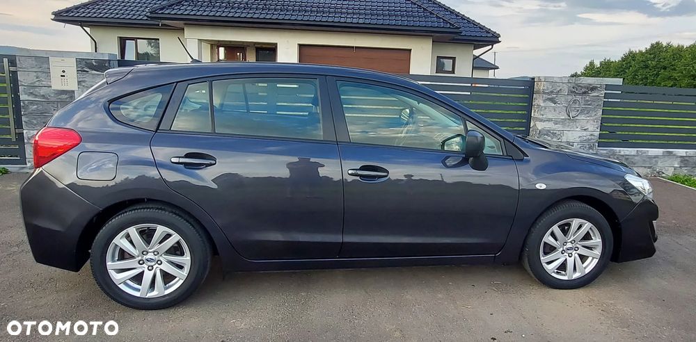 Subaru Impreza 2.0i Active - 16