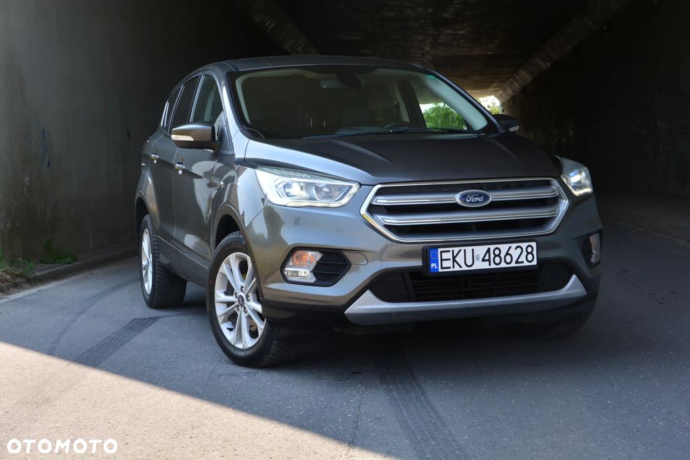 Ford Kuga 2.0 TDCi 2x4 Titanium - 2