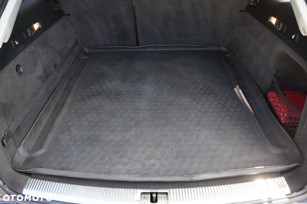 Audi A6 Avant - 30