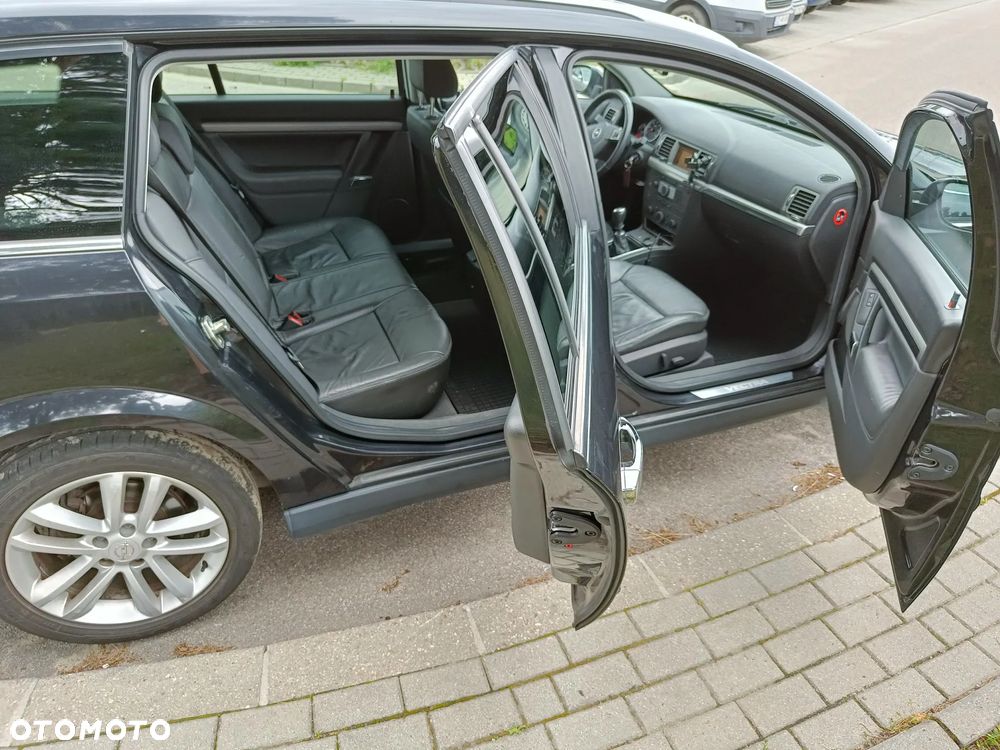 Opel Vectra 1.9 CDTI DPF Cosmo Plus - 12