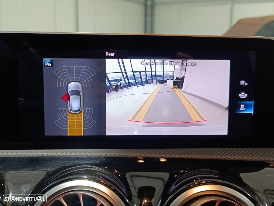 Mercedes-Benz A 220 4Matic 7G-DCT AMG Line - 20