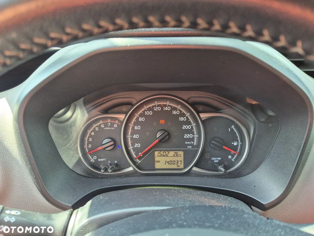 Toyota Yaris 1.33 Premium - 9
