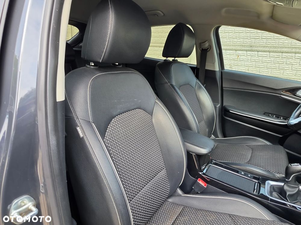 Kia XCeed 1.0 T-GDI OPF VISION - 13