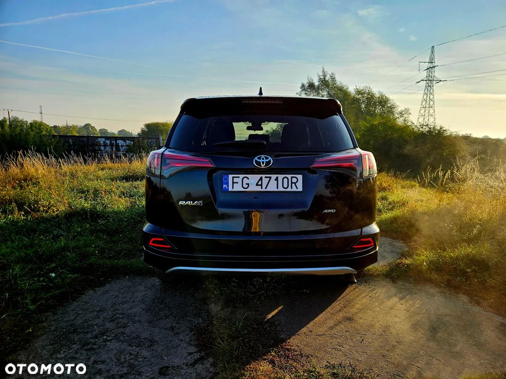 Toyota RAV4 - 9