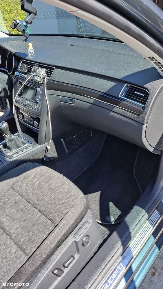 Skoda Superb 2.0 TDI Elegance - 13