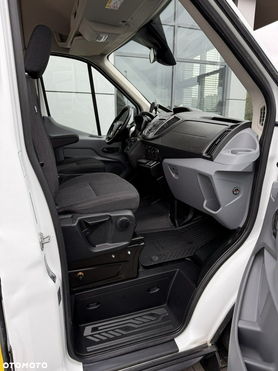 Ford Transit - 20