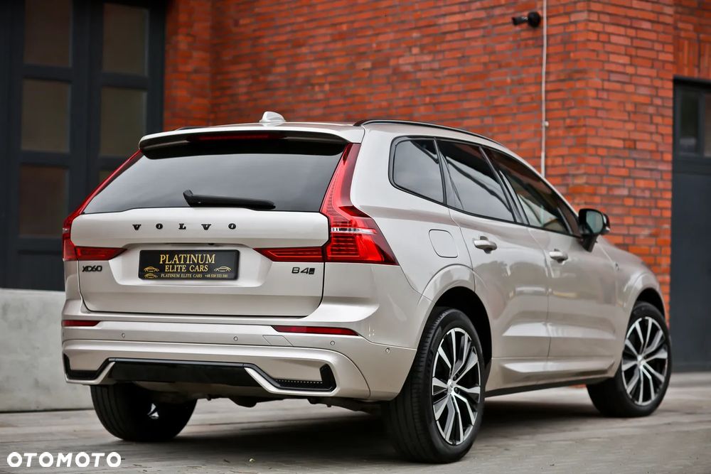 Volvo XC 60 B4 D AWD Ultimate Dark - 15