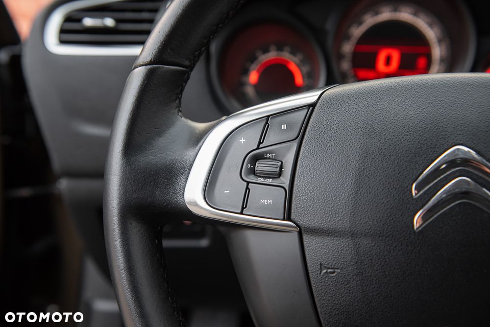 Citroën C4 HDi 90 Attraction - 18