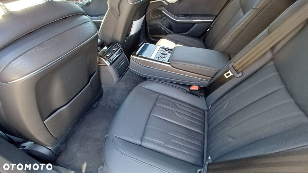 Audi A8 50 TDI quattro tiptronic - 14