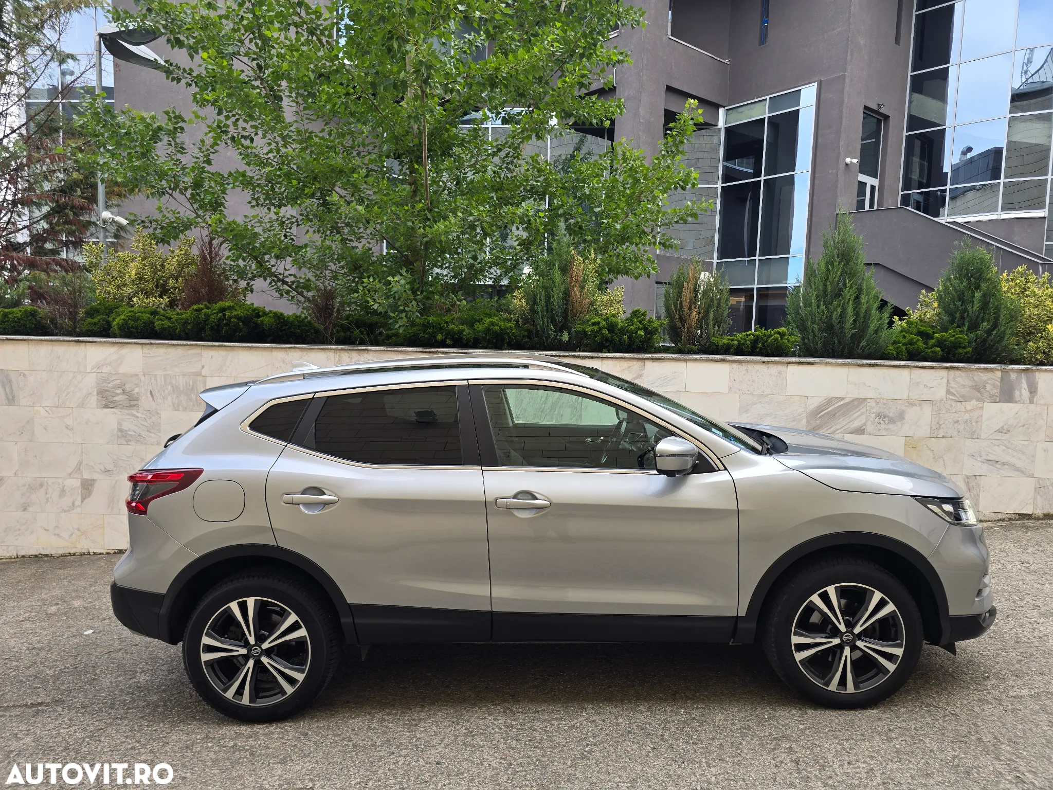 Nissan Qashqai 1.5 DCI TEKNA - 4