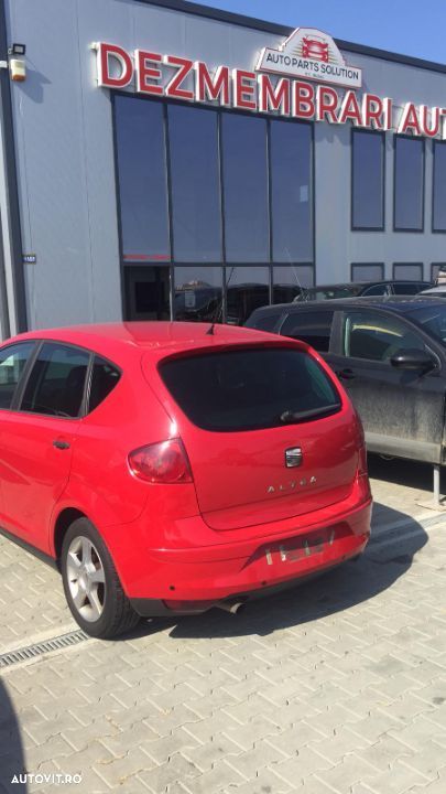 Dezmembram Seat Altea 1.6 benzina an fabr 2008 - 2
