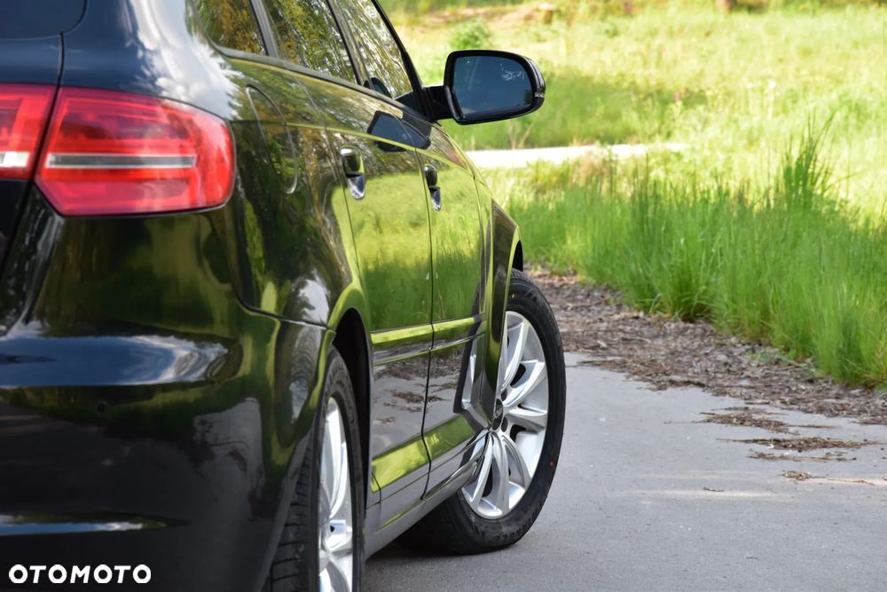 Audi A3 Sportback 2.0 TDI DPF quattro Attraction - 10