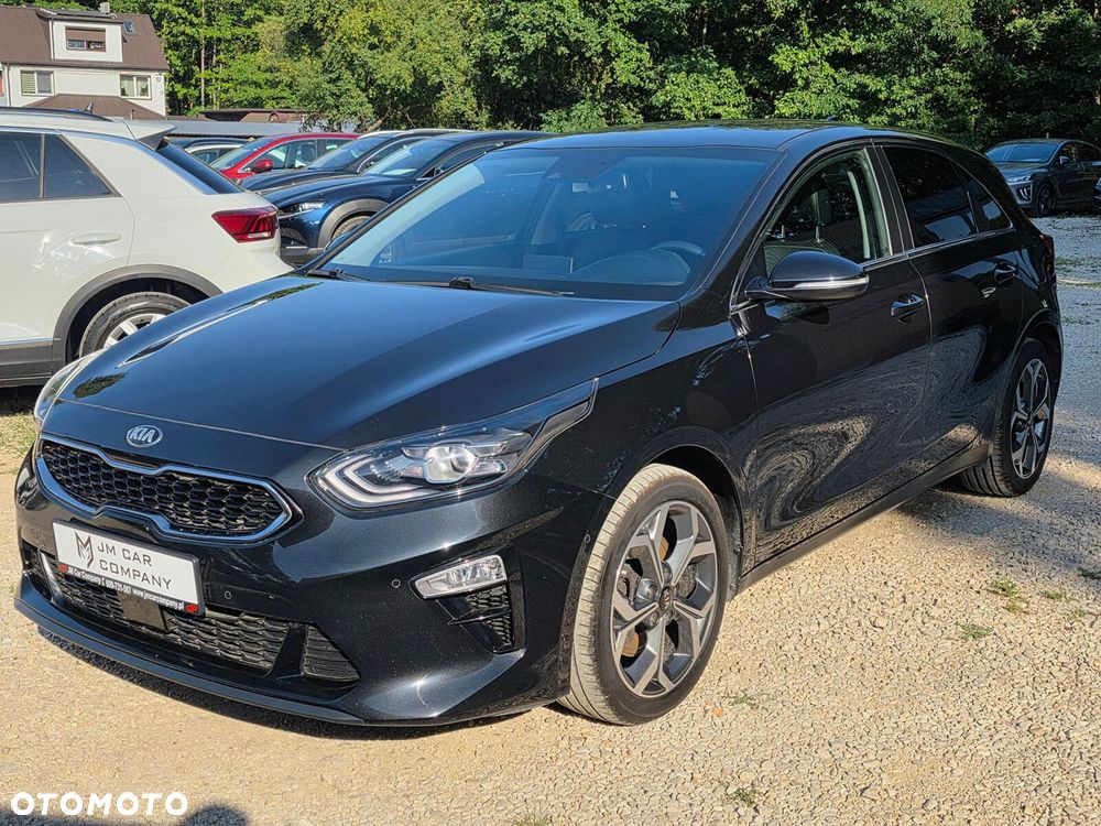 Kia Ceed - 31