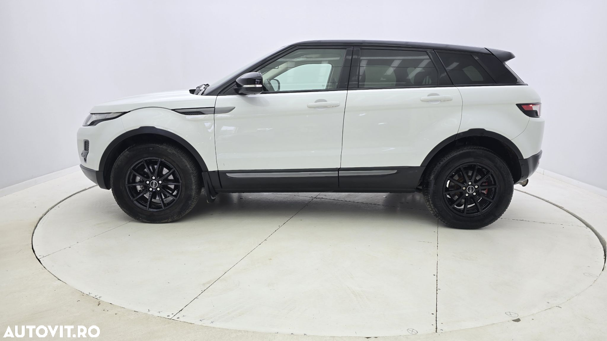 Land Rover Range Rover Evoque - 9