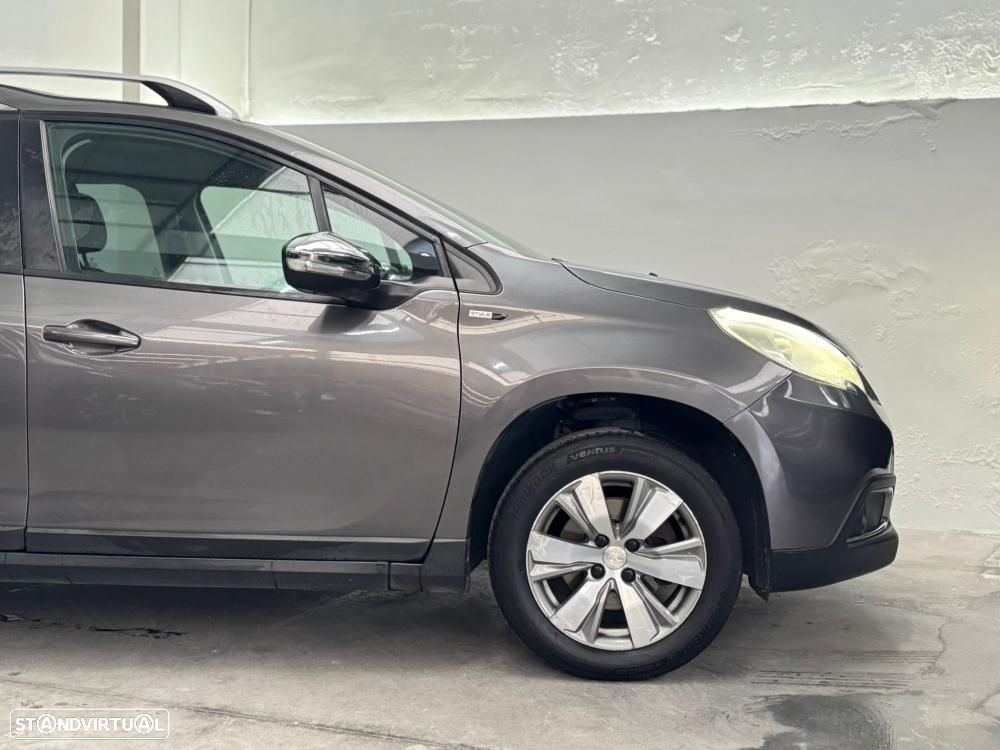 Peugeot 2008 1.2 PureTech Style - 6