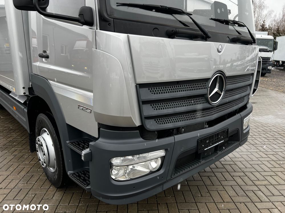 Mercedes-Benz ATEGO - 13