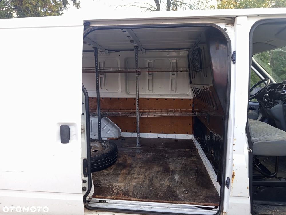 Ford Transit - 23