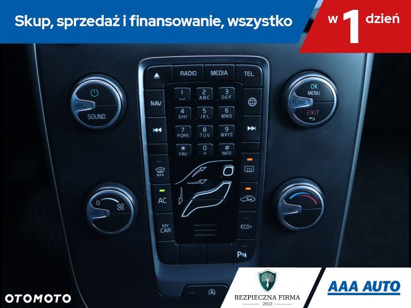 Volvo V40 - 18