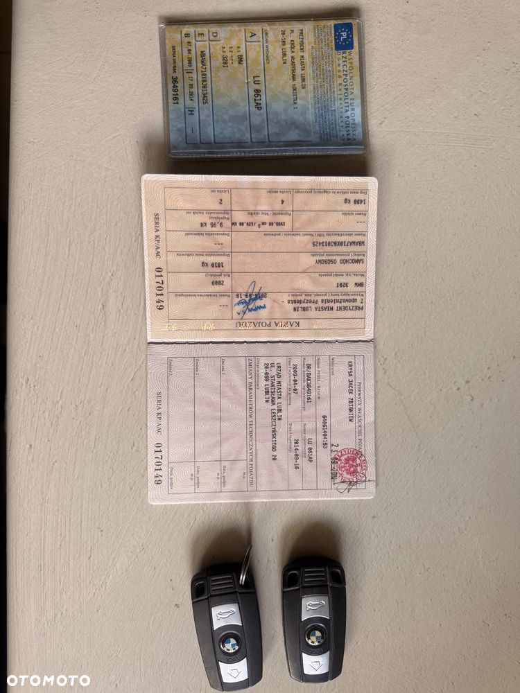 BMW Seria 3 320i - 12