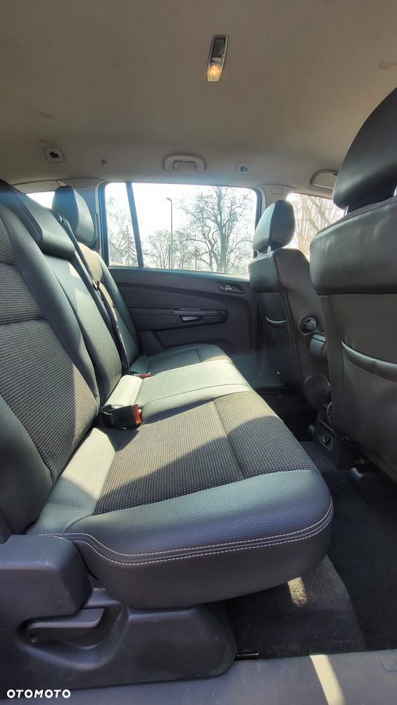 Opel Zafira 1.9 CDTI Cosmo - 9