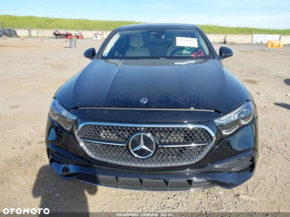 Mercedes-Benz Klasa E - 8